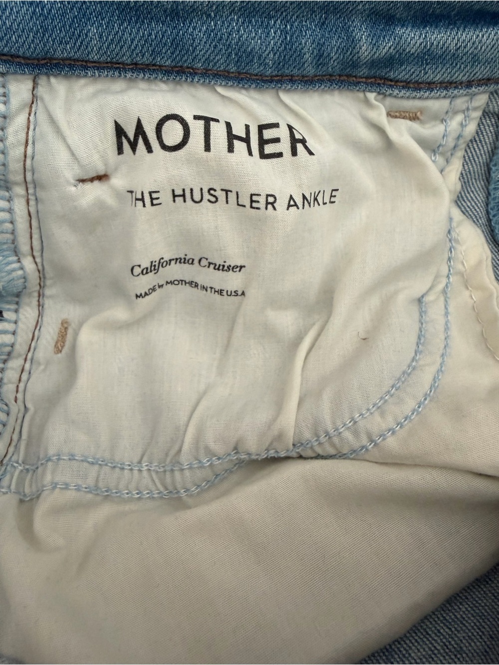 Mother The Hustler Ankle Jeans in California Cruiser 26 - Picture 10 of 11